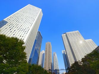 新宿駅・西新宿駅・都庁前駅が利用可能！